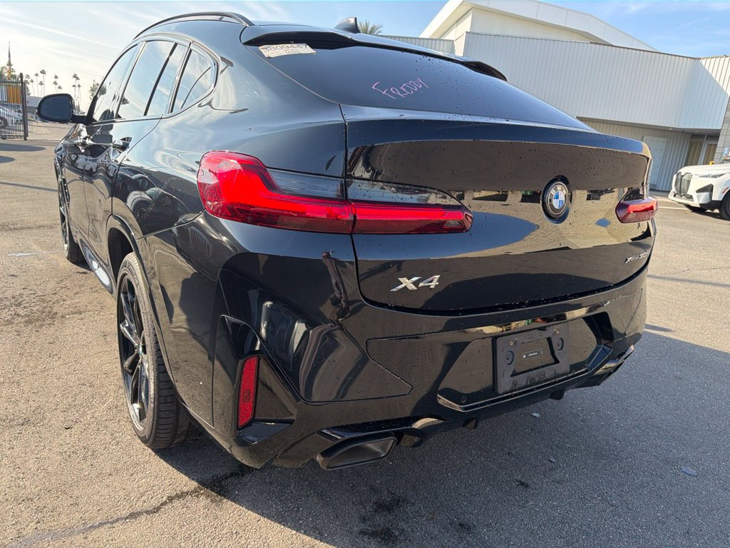 Used 2024 BMW X4 xDrive30i w/ Premium Package AWD/4WD image 9