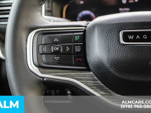 Used 2024 Jeep Wagoneer Series II w/ Flexible Seating Group image 25