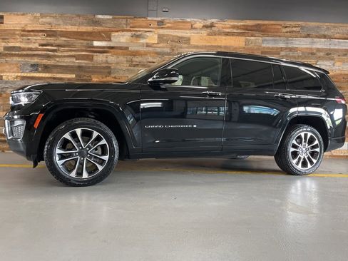 Used 2022 Jeep Grand Cherokee L Overland w/ Luxury Tech Group IV image 18