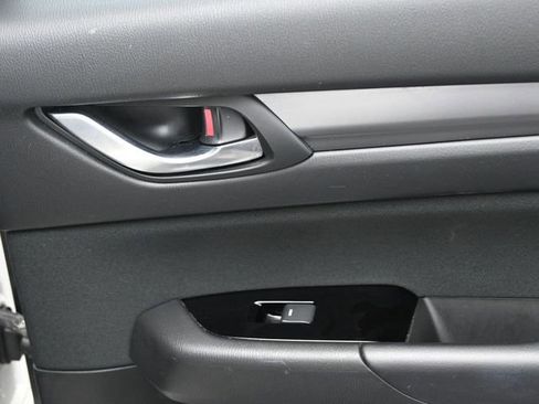 Used 2019 MAZDA CX-5 Sport image 32