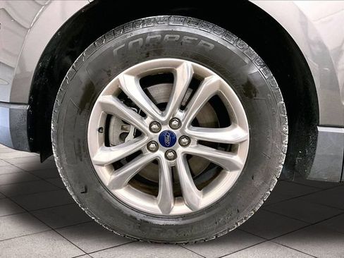 Used 2016 Ford Edge SEL w/ Equipment Group 201A AWD/4WD image 9