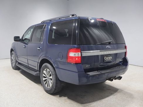 Used 2017 Ford Expedition XLT w/ Equipment Group 202A AWD/4WD image 6