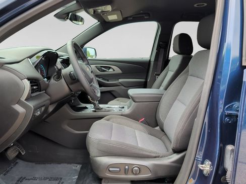 Used 2023 Chevrolet Traverse LT AWD/4WD image 16