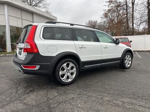 Used 2010 Volvo XC70 T6 AWD/4WD image 7