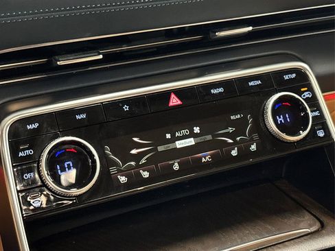 Used 2023 Genesis GV80 3.5T image 33