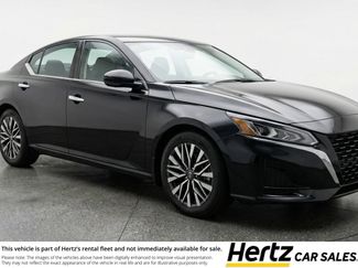 Used 2025 Nissan Altima 2.5 SV FWD video 1