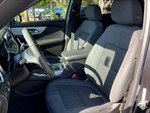 Used 2022 Chevrolet Blazer LT FWD image 24
