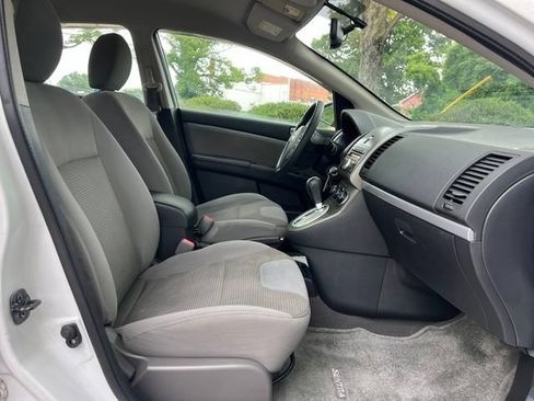 Used 2012 Nissan Sentra 2.0 SR FWD image 22