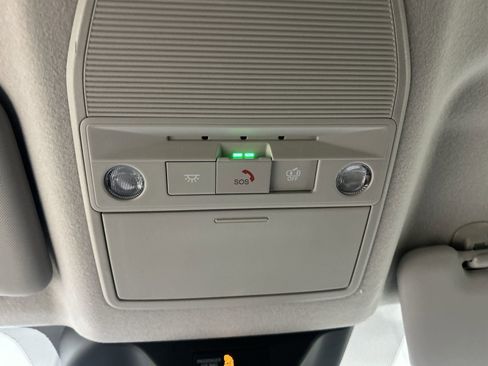 New 2026 Nissan Kicks SR w/ Cold Weather Package image 17