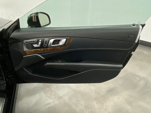 Used 2014 Mercedes-Benz SL 550 image 49