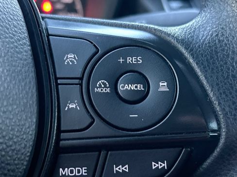 Used 2024 Toyota Corolla LE FWD image 17