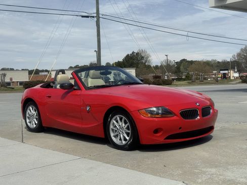 Used 2003 BMW Z4 2.5i image 3