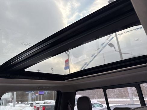 Used 2020 Ford F150 Limited image 16