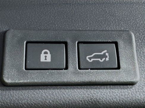 Used 2023 Subaru Ascent Limited image 30