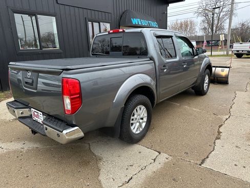 Used 2016 Nissan Frontier SV image 6