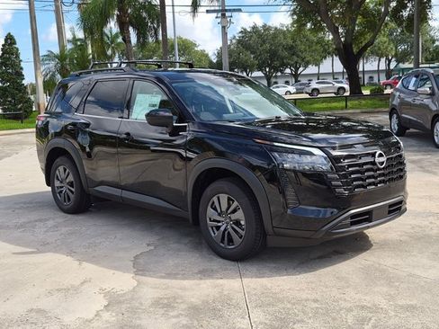 New 2026 Nissan Pathfinder SV FWD image 7