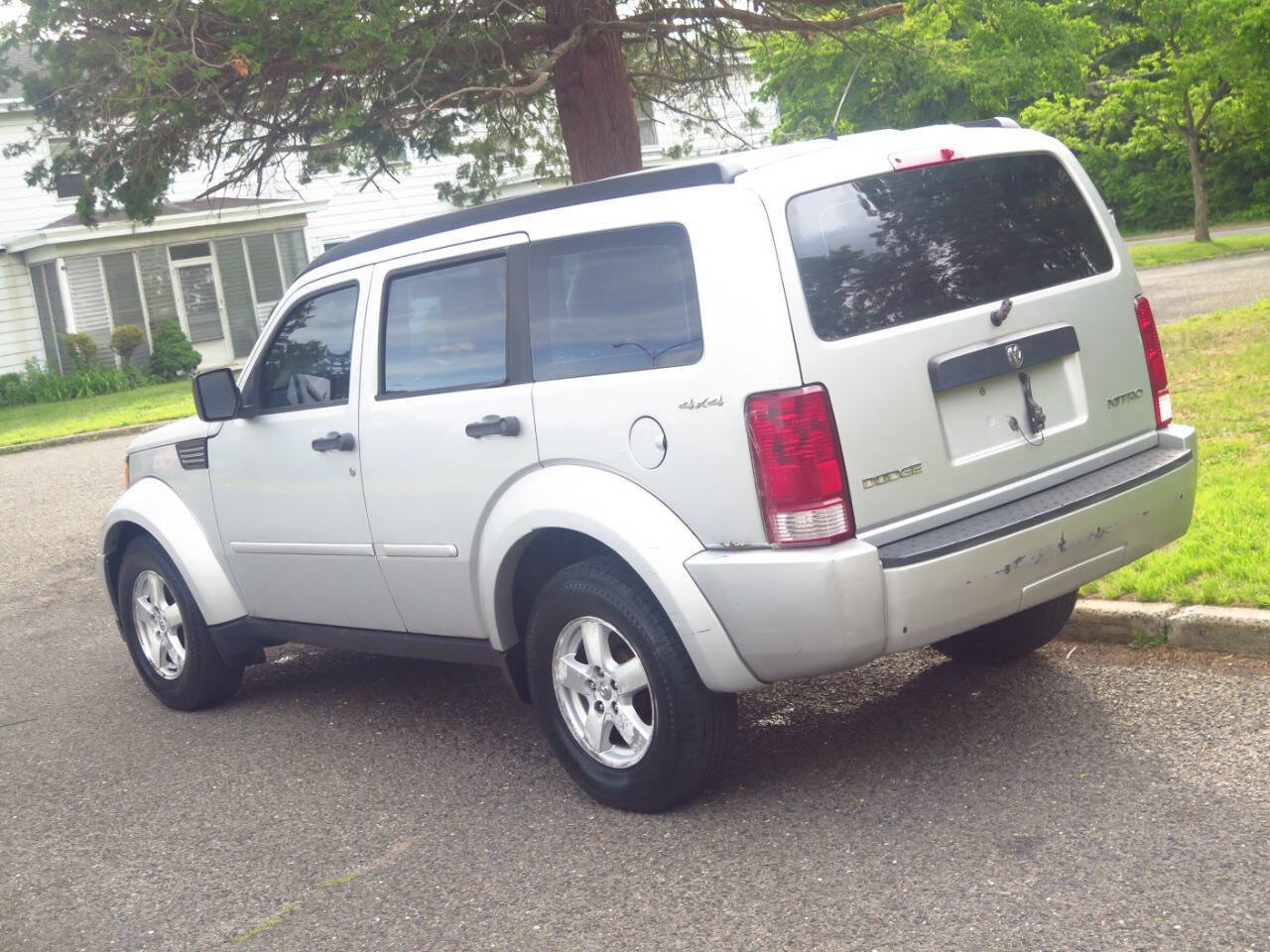 Used 2009 Dodge Nitro SE AWD/4WD image 27