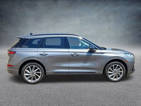 New 2025 Lincoln Corsair Grand Touring image 8
