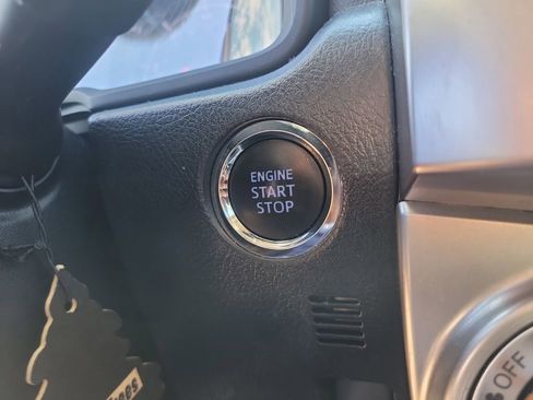 Used 2022 Toyota 4Runner SR5 Premium image 27