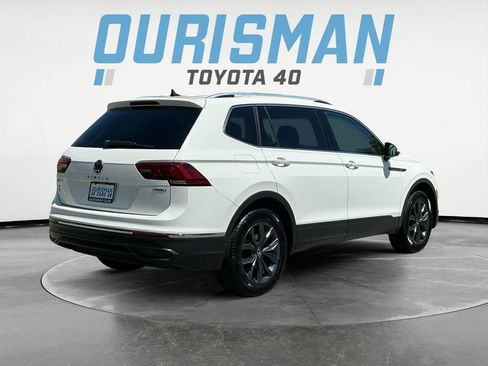 Used 2022 Volkswagen Tiguan SE w/ Panoramic Sunroof Package AWD/4WD image 7