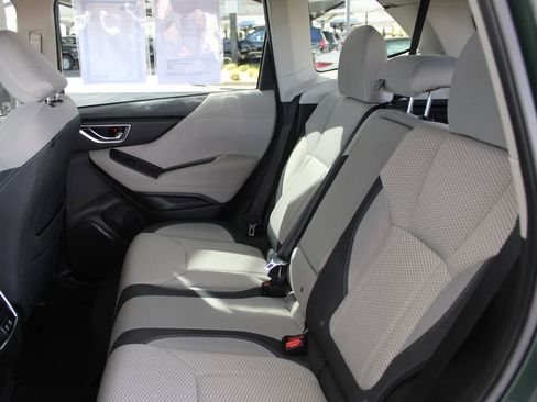 Used 2024 Subaru Forester Premium AWD/4WD image 50