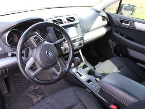 Used 2016 Subaru Outback 2.5i Premium AWD/4WD image 18