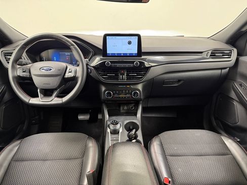 Used 2025 Ford Escape ST-Line Select AWD/4WD image 25