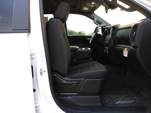 New 2025 Chevrolet Silverado 1500 Custom image 29