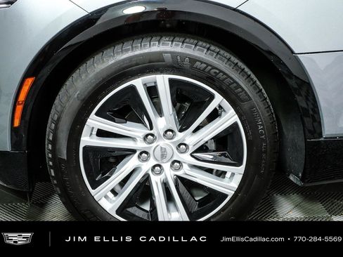 Certified 2024 Cadillac Lyriq Tech RWD image 37