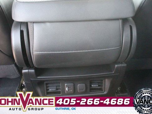 Used 2020 Chevrolet Silverado 2500 LTZ w/ Z71 Off-Road Package AWD/4WD image 30