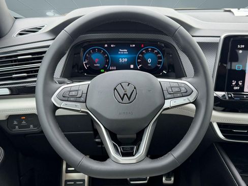 New 2026 Volkswagen Atlas Cross Sport SEL Premium R-Line AWD/4WD image 15