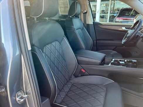 Certified 2024 Volkswagen Atlas SEL Premium R-Line image 35