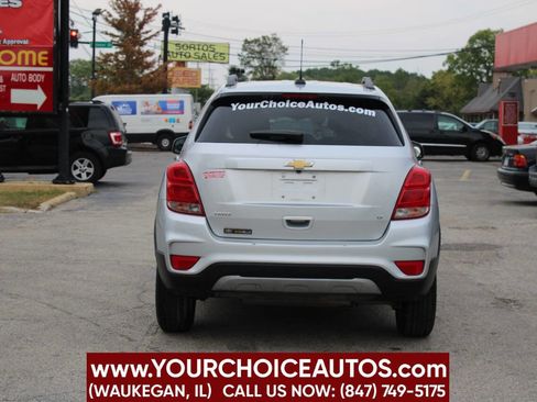 Used 2018 Chevrolet Trax LT w/ LT Convenience Package image 6