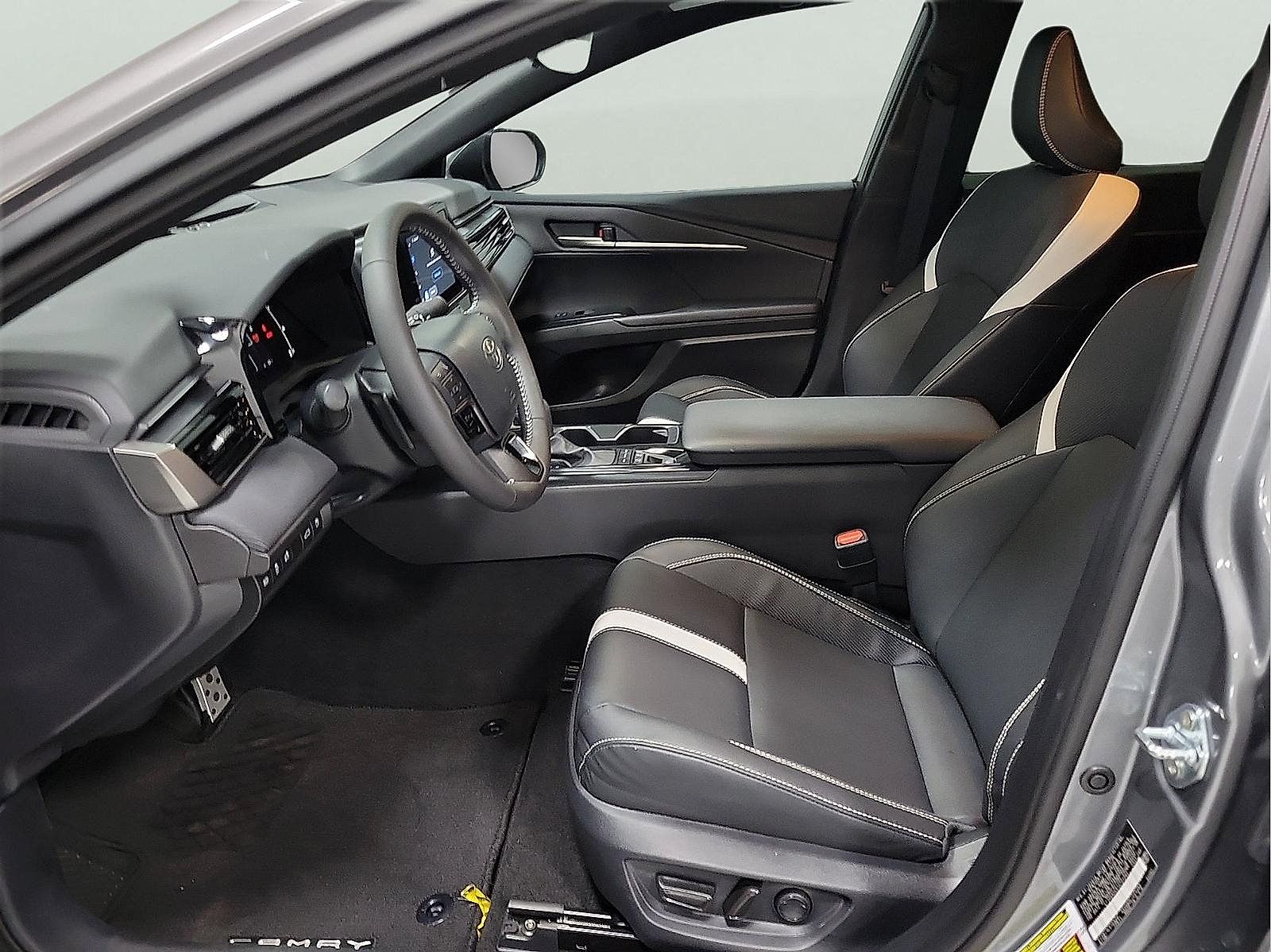 Certified 2026 Toyota Camry SE FWD image 10