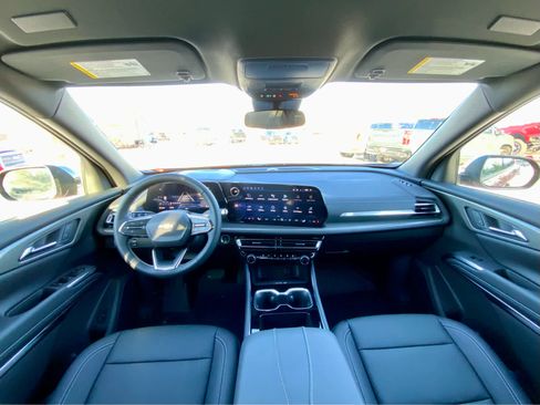 New 2026 Chevrolet Traverse LT w/ LPO, Floor Liner Package image 32