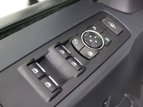 Used 2022 Ford F350 Lariat w/ Chrome Package image 20