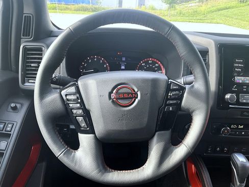 Certified 2024 Nissan Frontier PRO-4X w/ Pro Convenience Package image 12