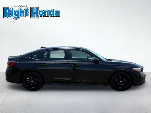 Used 2025 Honda Civic Sport image 9