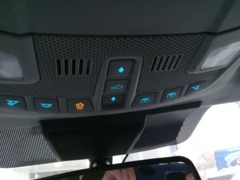 Used 2022 Ford F350 Limited image 26