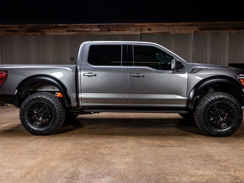 Used 2025 Ford F150 Raptor image 11