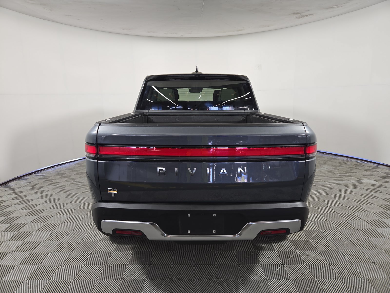 Used 2023 Rivian R1T Adventure Quad AWD/4WD image 4