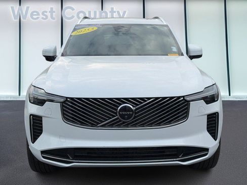 Certified 2025 Volvo XC90 B6 Plus image 10