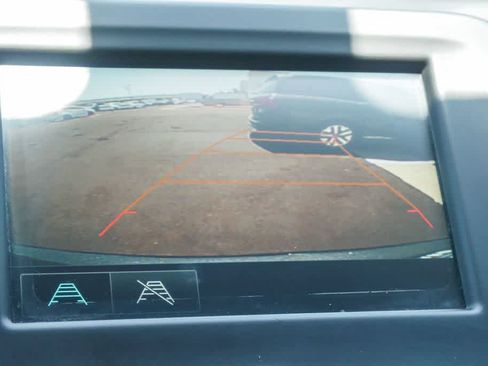 Used 2018 Chevrolet Equinox LS FWD image 23
