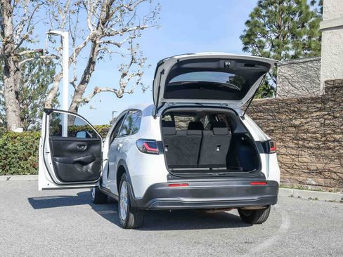 Used 2023 Honda HR-V LX image 26