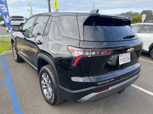 Used 2025 Chevrolet Equinox LT image 5