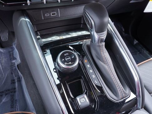 New 2026 GMC Canyon AT4 w/ AT4 Premium Package image 19