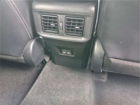 Used 2023 Toyota RAV4 XLE Premium AWD/4WD image 27