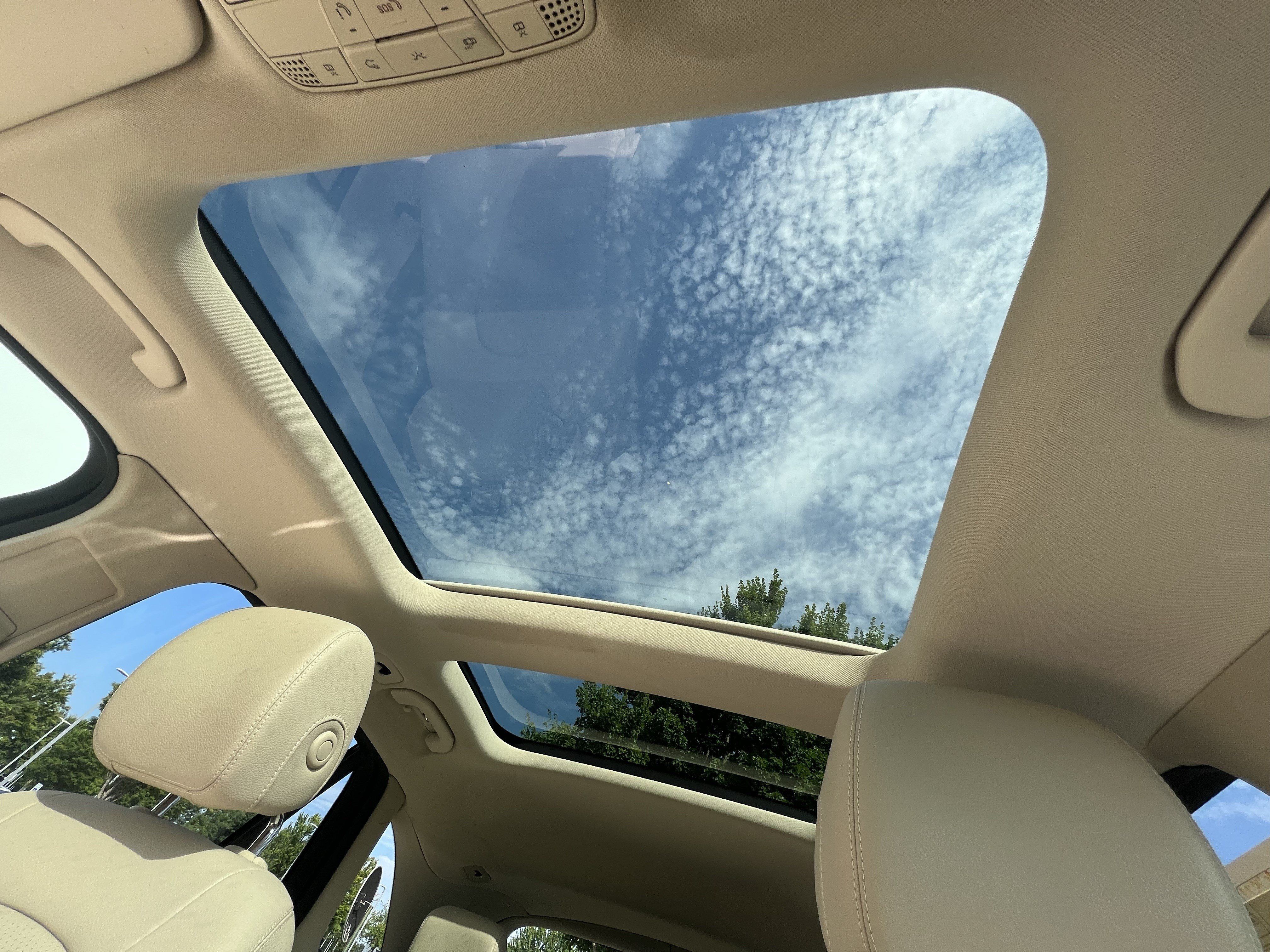 Used 2019 Mercedes-Benz GLC 300 image 28