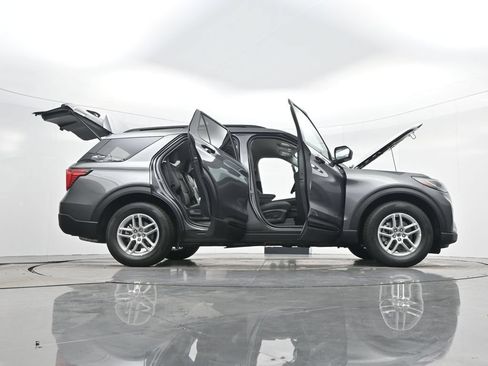 New 2026 Ford Explorer Active w/ Active Comfort Package RWD image 48