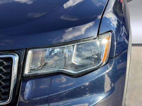 Used 2018 Jeep Grand Cherokee Limited RWD image 12